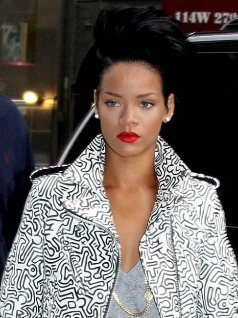 Rihanna Leaving Recording Studio In NYC - By Her Own Rules