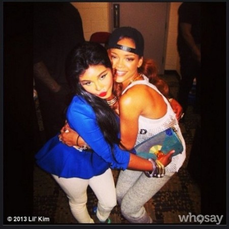 Rihanna_Lil_Kim_New_Jersey_Backstage_Diamond_World_Tour